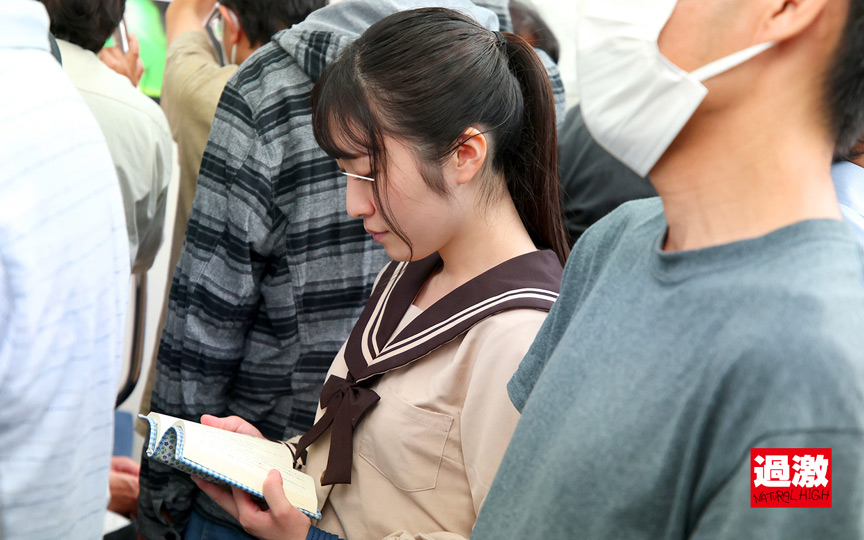 ミニスカJ○痴漢5 短いスカートをめくって犯りまくれ！